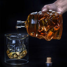 Load image into Gallery viewer, Whiskey Decanter Crystal