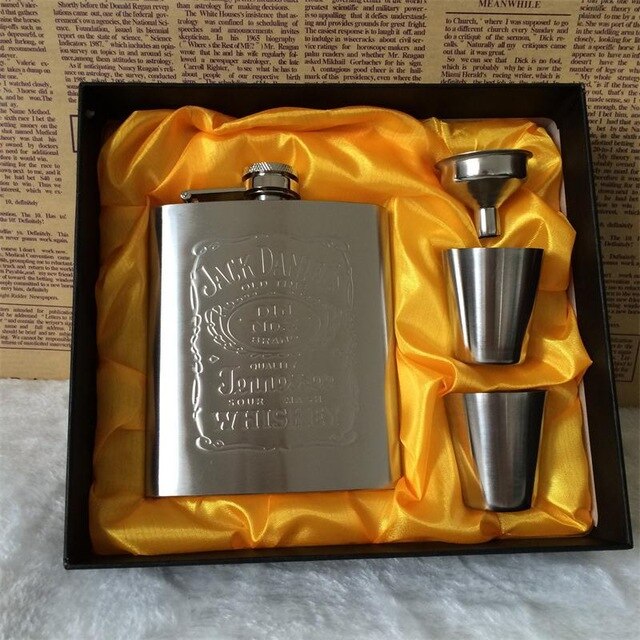 Creative Stainless Steel Hip Flask Pocket Portable Mini Wine Glass