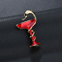 Load image into Gallery viewer, Terreau Kathy Green Paint Wine Glass Snake Brooch